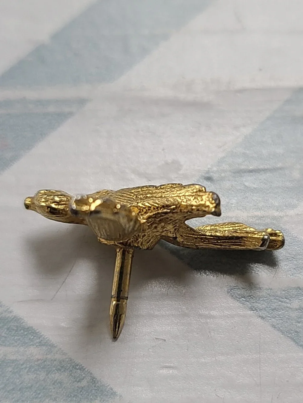 Vintage Gold-Tone Flying Swallow Bird Pin | Unmarked Mid-Century Profile Brooch